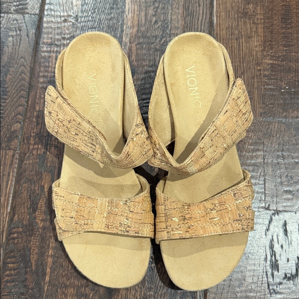 Vionic Tan Sandals with Textured Design